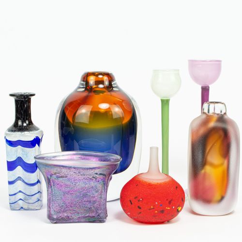 Konvolut Kerzenständer und Vasen 
烛台和花瓶套装
7件套。每个Kosta Boda，一对Anna Ehrner的烛台（1948&hellip;