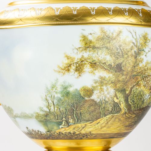 Amphorenvase mit Landschaftsmotiven 
Vase amphore avec motifs paysagers
Hutschen&hellip;