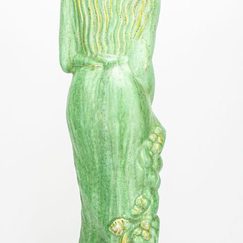 Jugendstil Frauenfigur 
Figurine féminine Art Nouveau
vers 1920, céramique, émai&hellip;