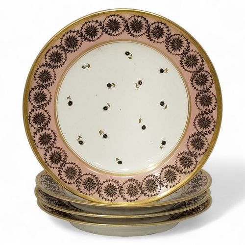 Null PARIGI - attribuito a DAGOTY
Suite di quattro piatti rotondi in porcellana &hellip;