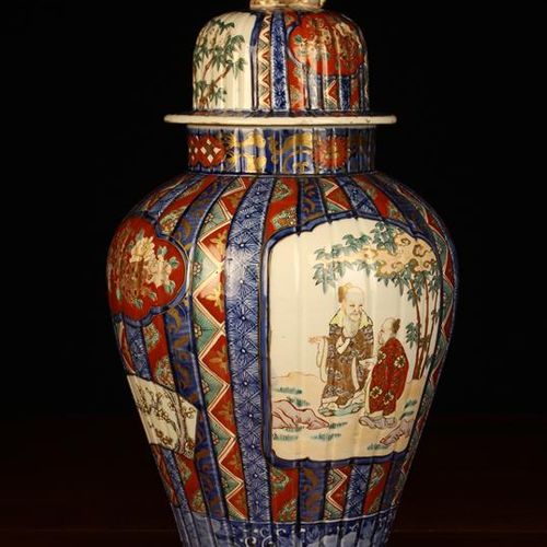 Null A Large Late 19th Century Imari Temple Vase & Cover. The fluted baluster bo&hellip;