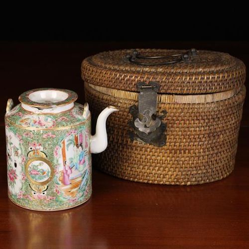 Null A 19th Century Cantonese Teapot (A/F) intricately decorated in polychrome e&hellip;