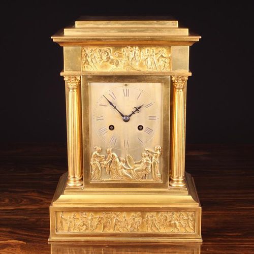 Null Horloge de cheminée en métal doré Elkington. Le cadran argenté signé ELKING&hellip;