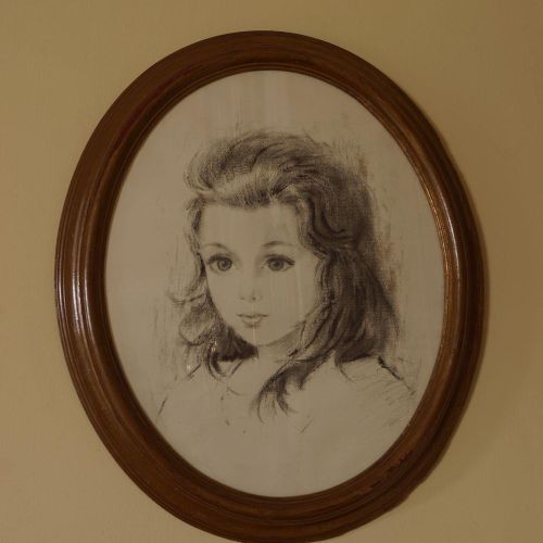 IRISH SCHOOL 爱尔兰学校 一个年轻女孩的肖像。 铅笔素描。 封闭在一个椭圆形的框架内。