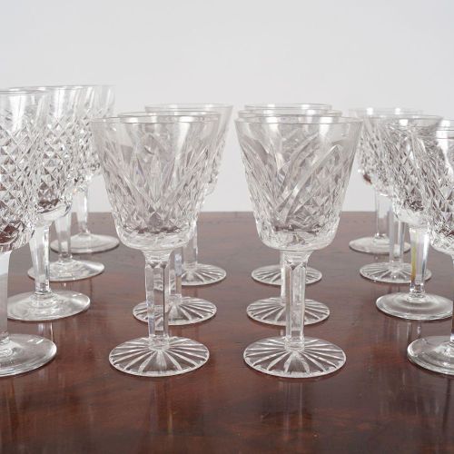 14 WATERFORD CRYSTAL WINE GLASSES 14 WATERFORD CRYSTAL WINE GLASSESSET Set da 10&hellip;