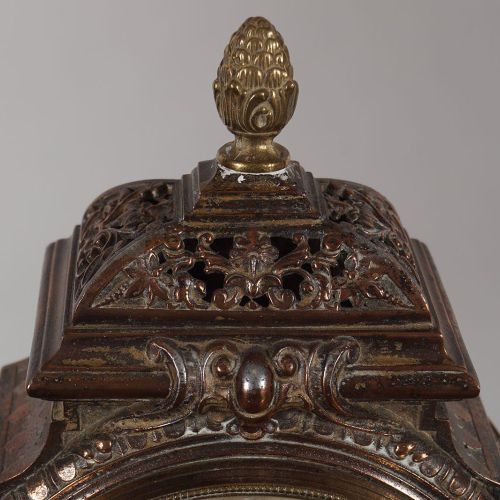 19TH-CENTURY AMERICAN BRONZED CASED MANTEL CLOCK 19世纪美国铜壳曼特尔钟Asonia Clock Co.，带罗&hellip;