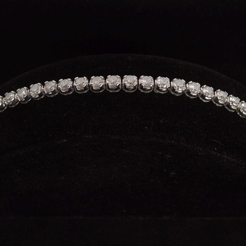 18CT. WHITE GOLD DIAMOND TENNIS BRACELET 18CT. BRACELET TENNIS EN OR BLANC AVEC &hellip;