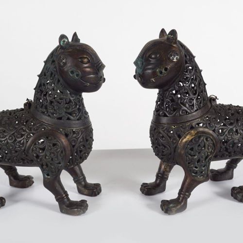 PAIR OF CHINESE BRONZE CENSERS PAIR OF CHINESE BRONZE CENSERS each in the form o&hellip;