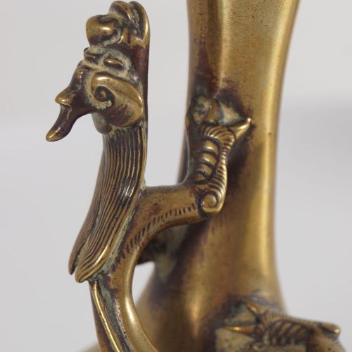 17TH-CENTURY CHINESE BRONZE QILONG VASE jarrón de bronce chino del siglo xviii c&hellip;