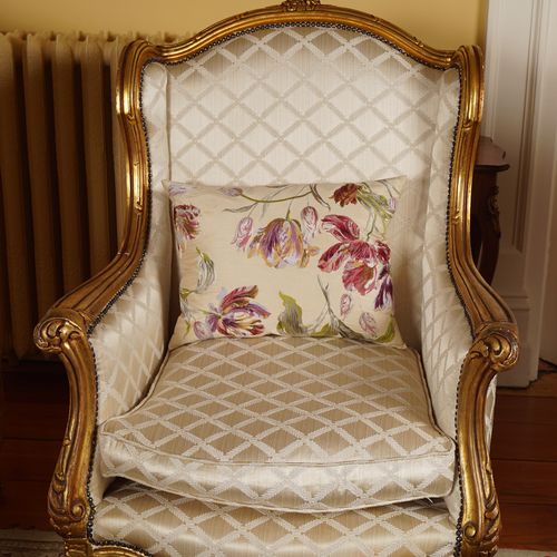 PAIR OF LOUIS XV STYLE CARVED GILTWOOD ARMCHAIRS each with a damask upholstered &hellip;