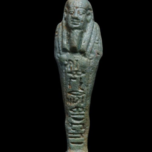 Null FAIENCE ÉGYPTIENNE ANCIENNE USHABTICa. 664-525 AV. 
Statuette funéraire de &hellip;
