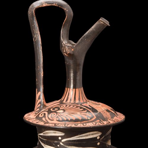 APULIAN RED-FIGURE EPICHYSIS Ca. 325 BC.
A very fine pottery pouring vessel know&hellip;