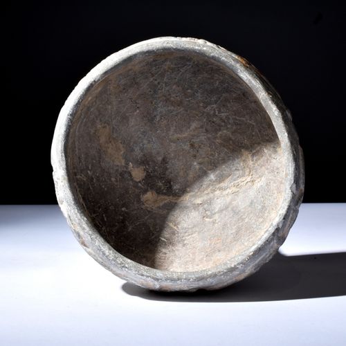 BACTRIAN SCHIST DECORATED BOWL Ca. 3rd-2nd millennium BC.
Crafted with meticulou&hellip;