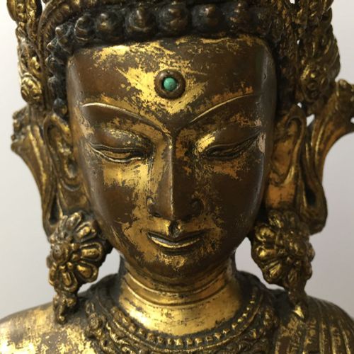 Null A large Sino-Tibetan gilt bronze standing figure of Avalokiteshvara, 17th c&hellip;