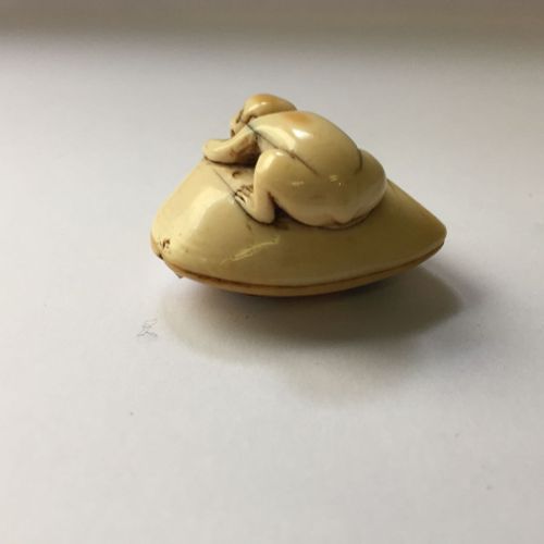 Null Property of a Gentleman (lots 36-85)



A Japanese Ivory netsuke, 18th cent&hellip;