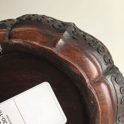 Null Boîte à trésor chinoise en bois suanzhi sculpté et couvercle, 18e/19e siècl&hellip;