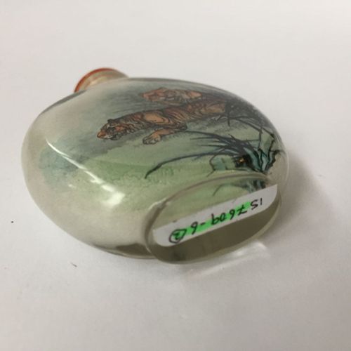 Null A Chinese inside-painted glass snuff bottle decorated with a St Bernard sta&hellip;