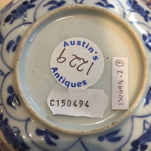 Null A group of Chinese export porcelain plates and saucers, 18th-19th century, &hellip;