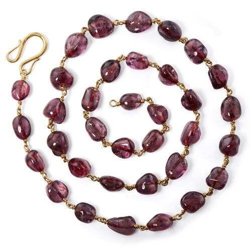 Null A spinel necklace, India, with thirty-seven polished spinels, each weighing&hellip;