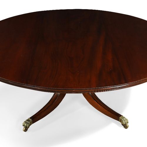 Null A large English mahogany breakfast table, first quarter 19th century, the c&hellip;
