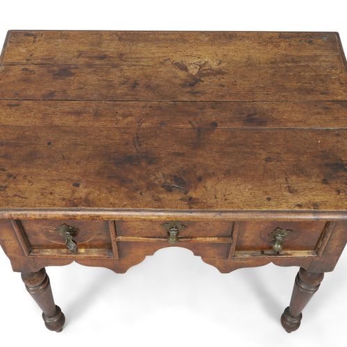 Null A William and Mary walnut lowboy, last quarter 17th century and later, the &hellip;