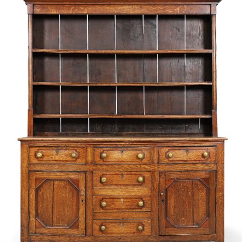 Null A George III oak dresser, last quarter 18th century, the plate rack back ab&hellip;