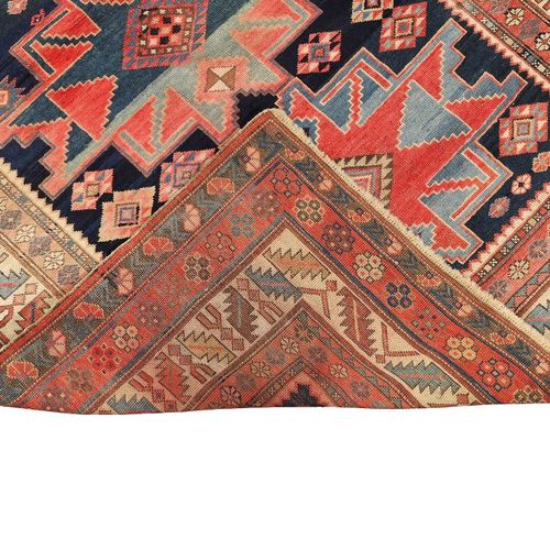Null A Caucasian Shirvan rug, first quarter 20th century, the central field with&hellip;