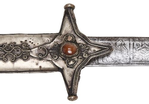 Null 一把演示剑

剑身，东欧，19 世纪，剑座和剑鞘，可能是奥斯曼帝国的，19 世纪晚期或更晚、

欧洲骑兵剑，单刃，弧形，剑锋上刻有 "Pro Deo &hellip;