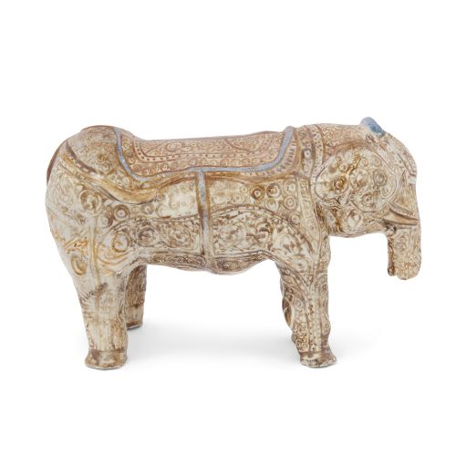 Null A vendre sans réserve

Figure d'éléphant en poterie moulée en lustre,

Kash&hellip;