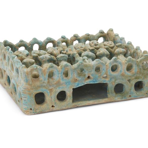 Null Modèle de poterie moulée à glaçure turquoise représentant un enclos pour an&hellip;