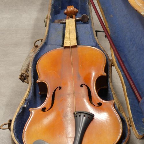 Violon Copie de Antonio Stradivarius, Cremonentis 1721. Violon avec archer et co&hellip;