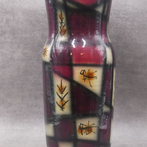 Null ACCOLAY. Vase en céramique polychrome. Hauteur : 44 cm
