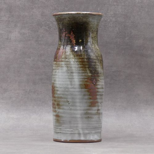 Null Vase en terre cuite attribué à Accolay. Hauteur : 33 cm