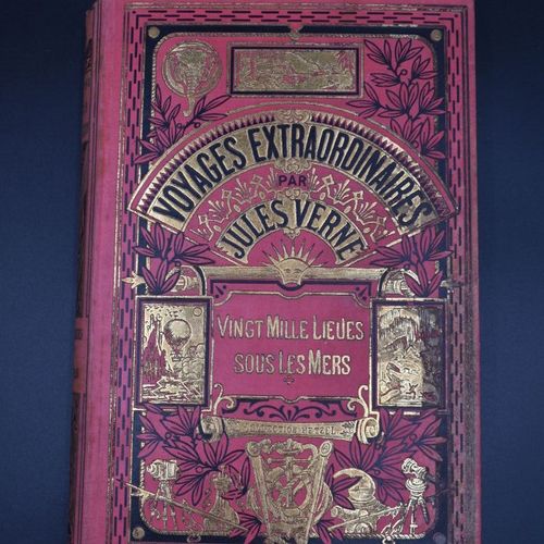 Null Jules VERNE, Vingt mille lieues sous les Mers, 

Cartonnage de type "à un é&hellip;