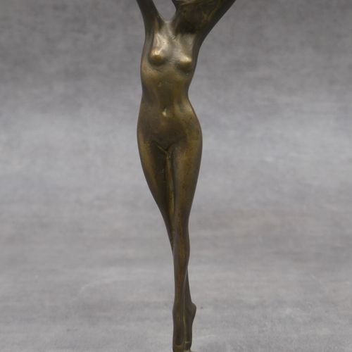 Null Sculpture en bronze, représentant une femme nue. Signé au socle Guido MARIA&hellip;