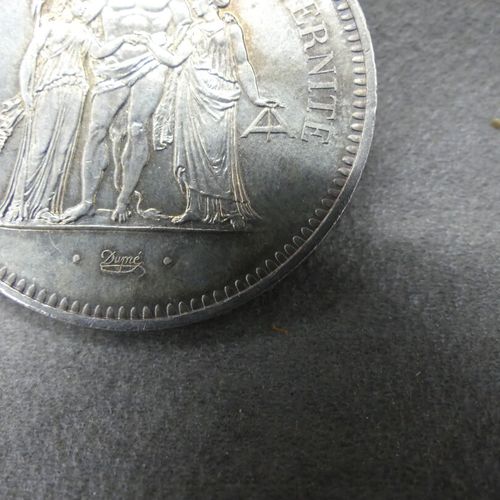 Réunion de trois pièces en argent: 10 francs 1967 et deux pièces de 50 francs 19&hellip;