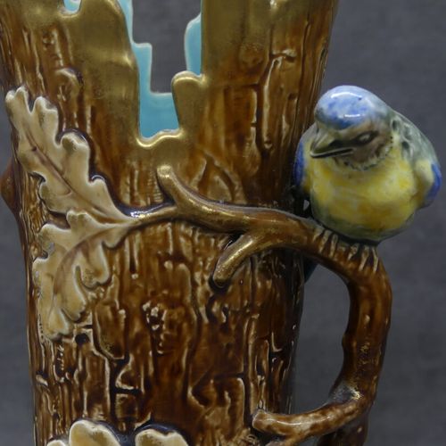 Null SARREGUEMINES. Vase rouleau représentant un tronc d'arbre avec décors d'ois&hellip;