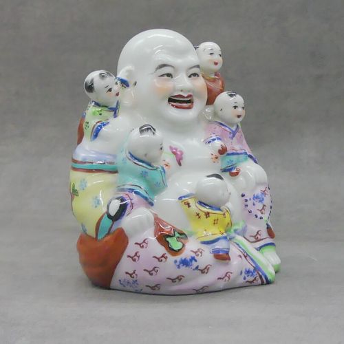 CHINE CHINE. Buddha en porcelaine blanche et polychrome. Accident à une tête rec&hellip;