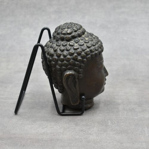 ASIE. Tête de Bouddha en bronze ASIE. Tête de Bouddha en bronze, porte une marqu&hellip;