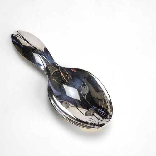 An English silver tea caddy spoon Une cuillère de boîte à thé en argent anglais,&hellip;