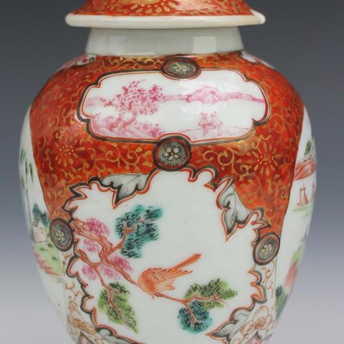 A famille rose tea canister 一个粉彩茶罐，雍正时期（1722-35），或乾隆早期，中国，小罐子有一个开放的工作基地，面板充满了山水和&hellip;