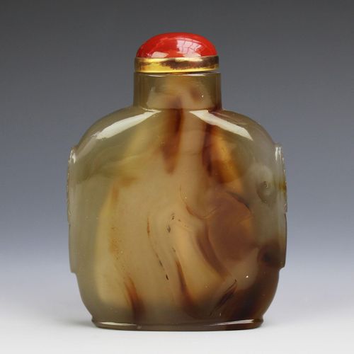 Six Chinese carved hardstone snuff bottles 六个中国硬石雕刻的鼻烟壶，19/20世纪，中国，五个不同种类的硬石（包括玛&hellip;