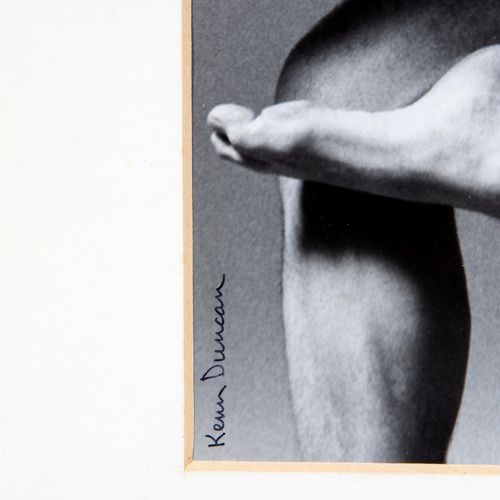 Kenn Duncan (1928-1986) 肯恩-邓肯（1928-1986），《无题（3）》，三幅明胶银版画，无框，全张34x27厘米，其中两幅以黑色钢笔签&hellip;