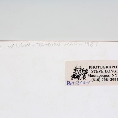 Steve Bonge (1949) Steve Bonge (1949), Mike Wilson - Tattooed Man, 明胶银版画，无框，图像34&hellip;