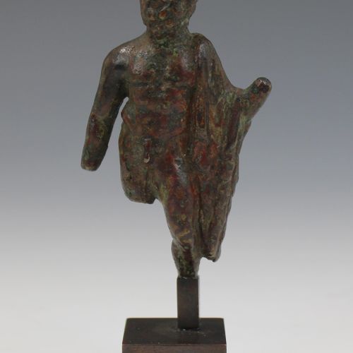 A Roman bronze figure (fragment) of Hercules Figura romana in bronzo (frammento)&hellip;