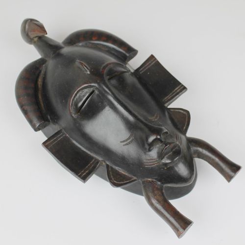 A Senufo face mask, keplié Masque facial Sénoufo, képlié, 20e siècle, Côte d'Ivo&hellip;