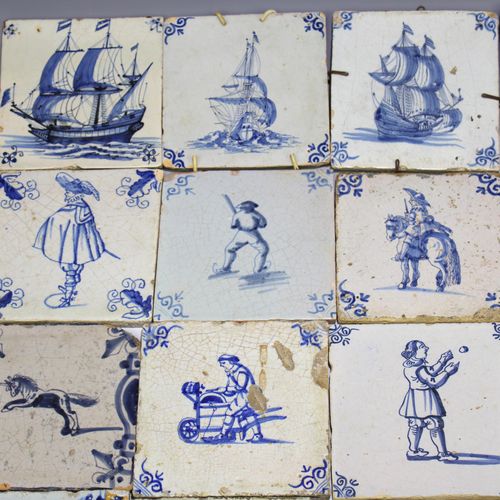 Een uitgebreide collectie van dertig Delftse aardewerk tegels Une vaste collecti&hellip;