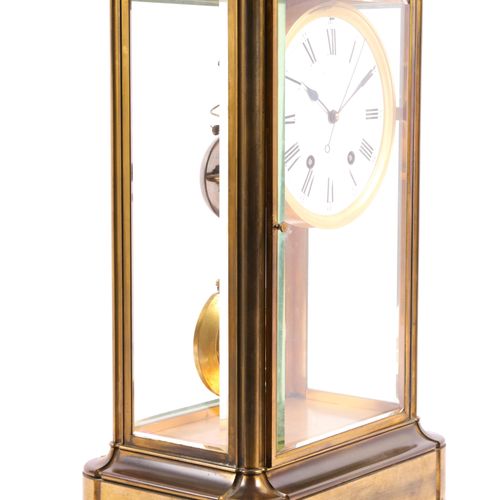 A French gilt-brass four-glass mantel clock Französische Vierglas-Kaminuhr aus v&hellip;