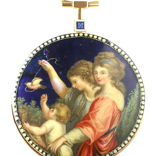 An antique gold pocketwatch 一款古董金质怀表，圆形白色珐琅表盘上有阿拉伯数字，有上链孔，背面有彩绘珐琅小品，描绘了嬉戏的女士和一个婴&hellip;