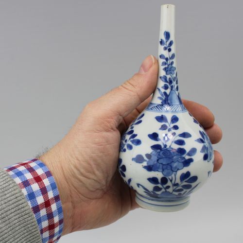Null A blue and white rosewater sprinklerKangxi period, ca. 1700, ChinaWith flor&hellip;